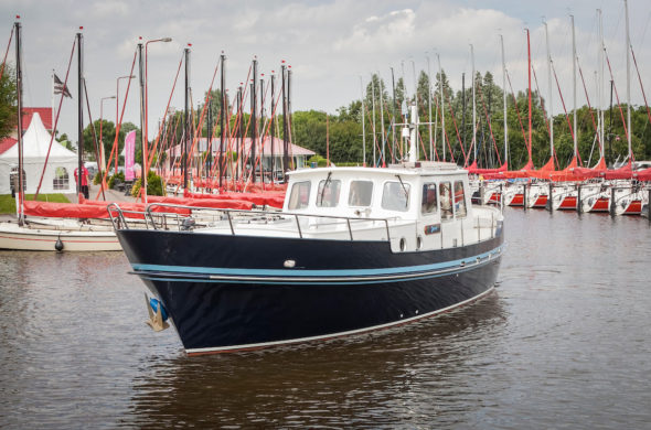 Oostvaarder Kotter - Motorboot rental - Ottenhome Heeg