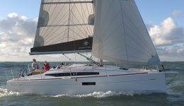 Jeanneau Sun Odyssey 349 - Rent a yacht in Friesland- Ottenhome Heeg
