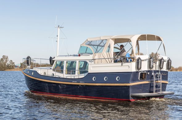 Linssen Dutch Sturdy - Motorboot Rental in Friesland - Ottenhome Heeg