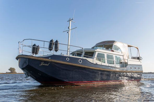 Linssen Dutch Sturdy - Motorboot Rental in Friesland - Ottenhome Heeg