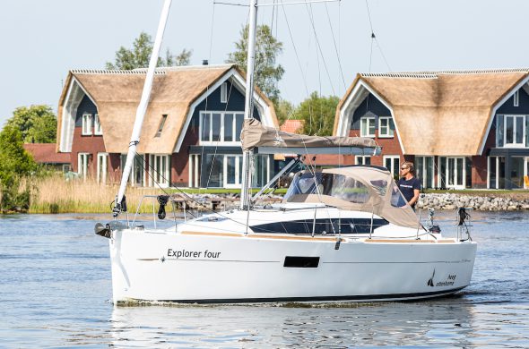 Jeanneau Sun Odyssey 319 - Rent a yacht in Friesland- Ottenhome Heeg